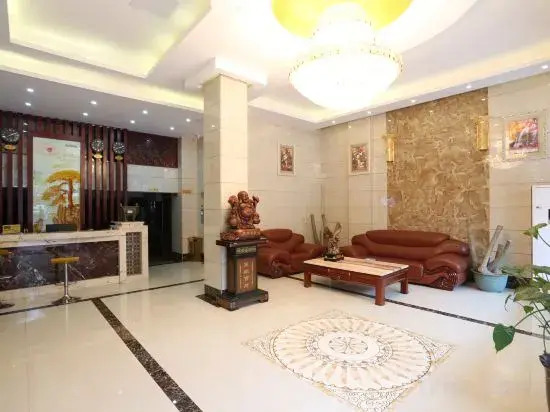 Yueyang Kuaileju Fashion Hotel (Bazi Gate High-speed Rail East Station)