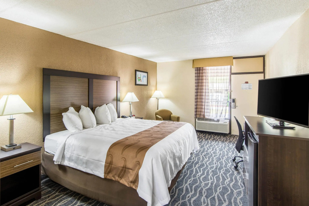 Quality Inn Forest City