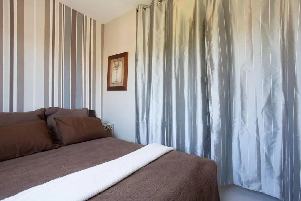 new 2P 5min from beach and Festival Palais