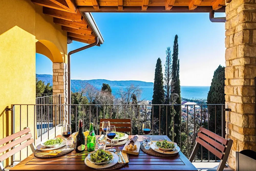 Bellavista 2 5 Apartment by Wonderful Italy