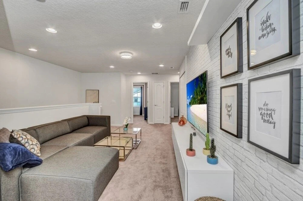 Amazingly Decorated 5 Bedroom2413) Townhouse by Redawning