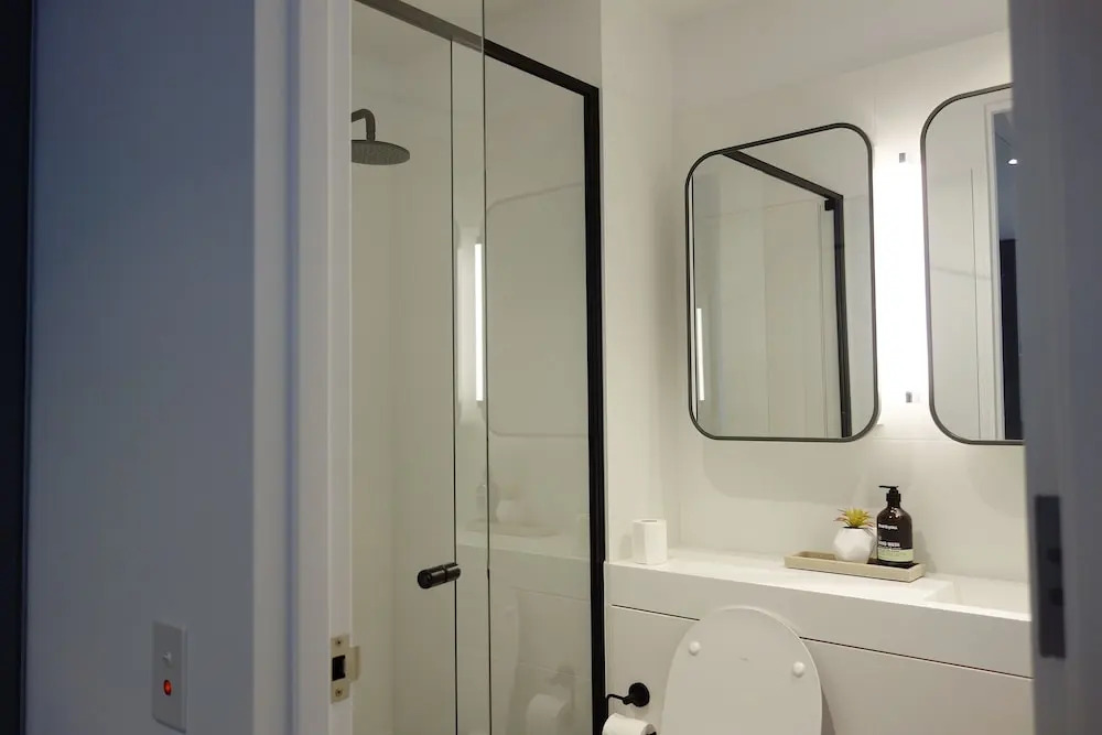 Victoria One 2 Bedroom, 2 Bathroom Apartment