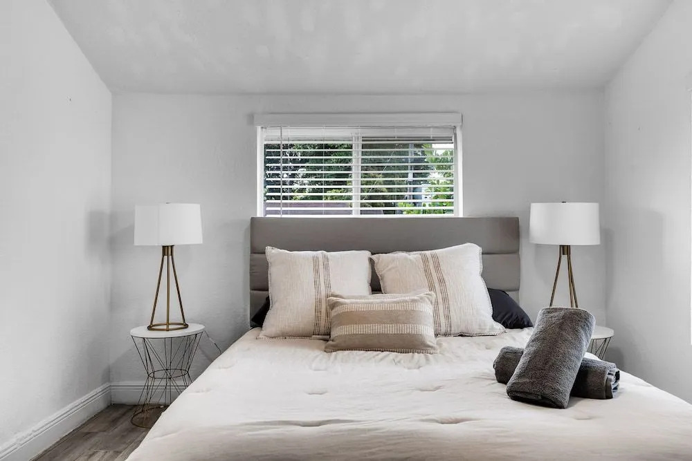 Design District Luxe 3BD Home