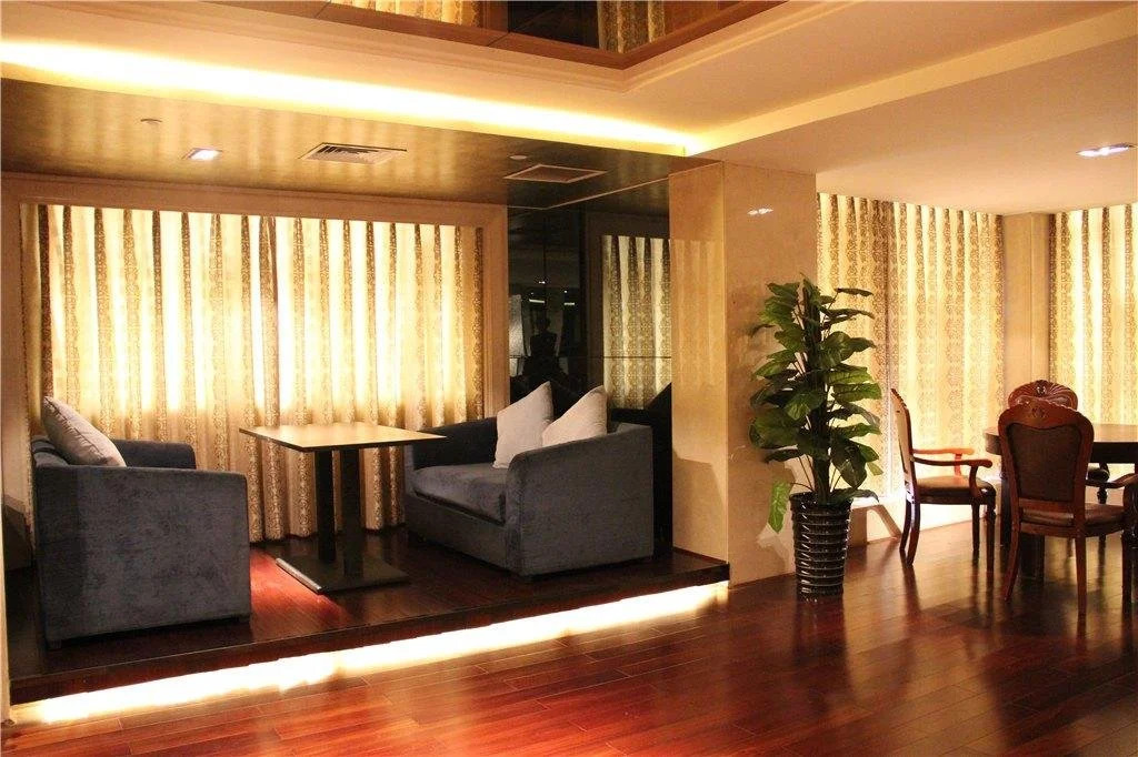 Xinbai Grand Hotel