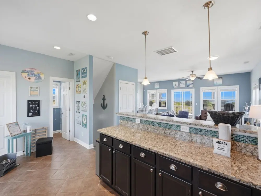 Lovin' Lowe Tide by Topsail Realty