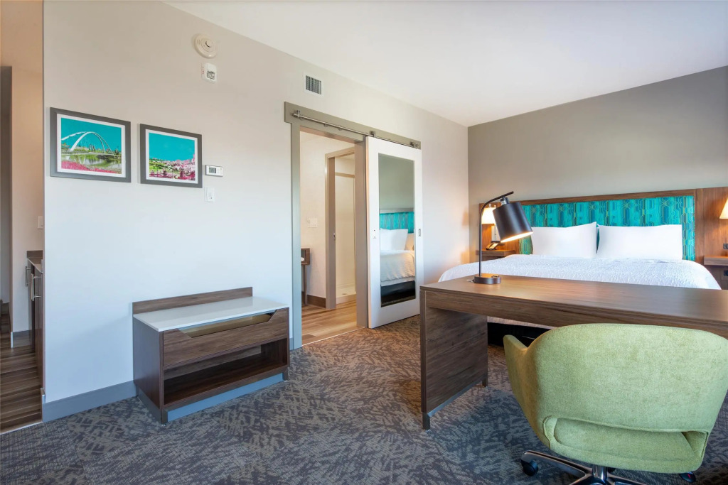 Hampton Inn & Suites Edmonton St. Albert, Ab