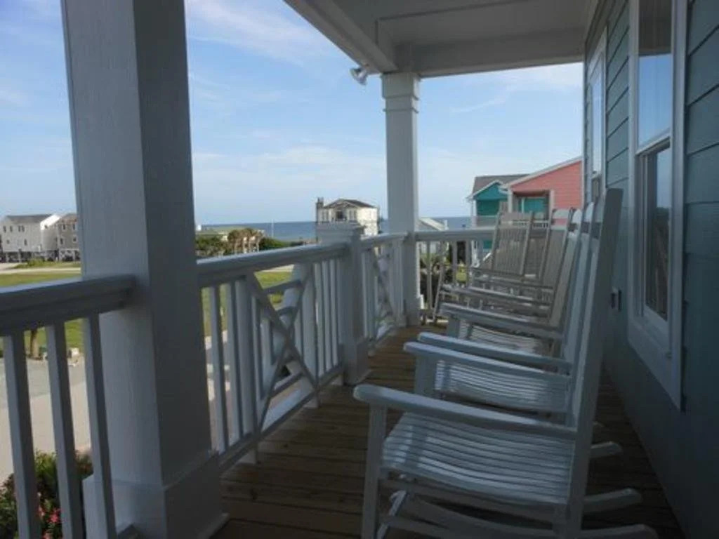 Lifes A Beach 4 Bedroom Home by RedAwning