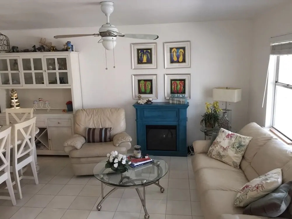Gulf 4 Bedroom House by Fountain Vista