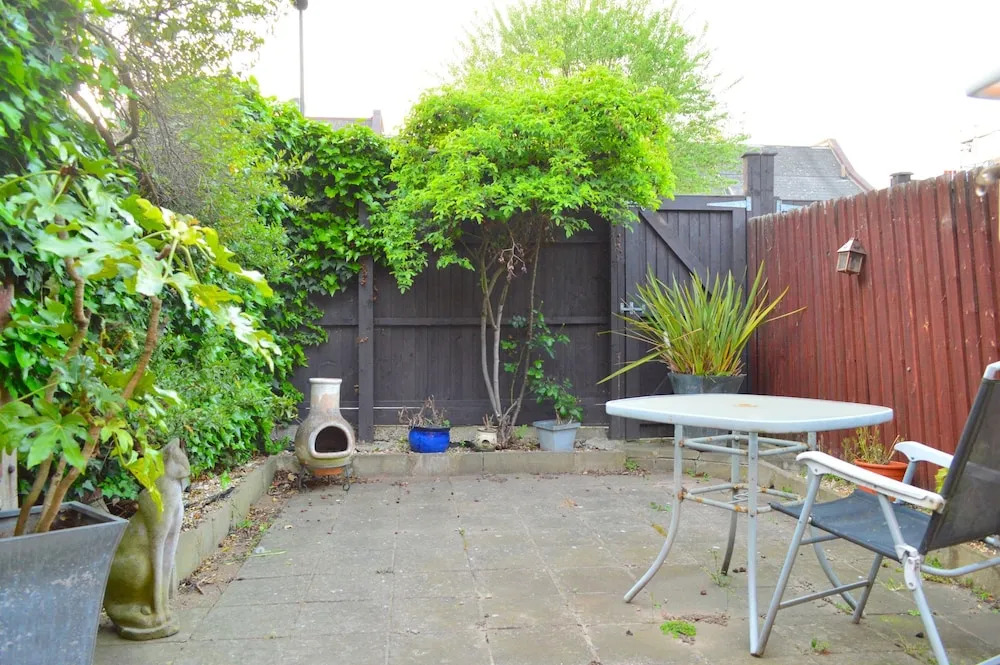 Spacious 2 Bedroom House With Garden in Islington