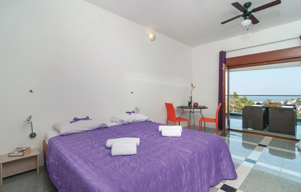 Nice Home in Stomorska with Hot Tub, Sauna & 9 Bedrooms