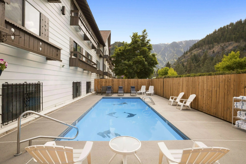 Howard Johnson by Wyndham Leavenworth
