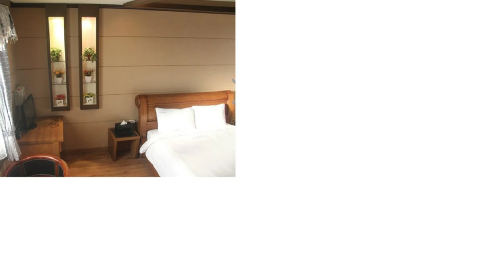 Noblesse Hotel