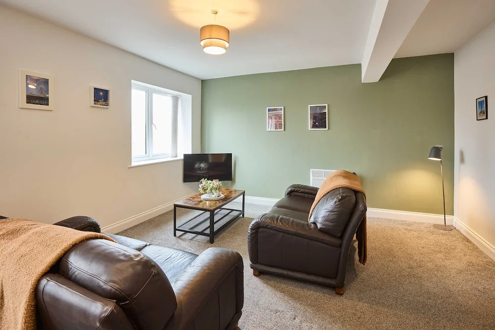Host Stay Tower Suite