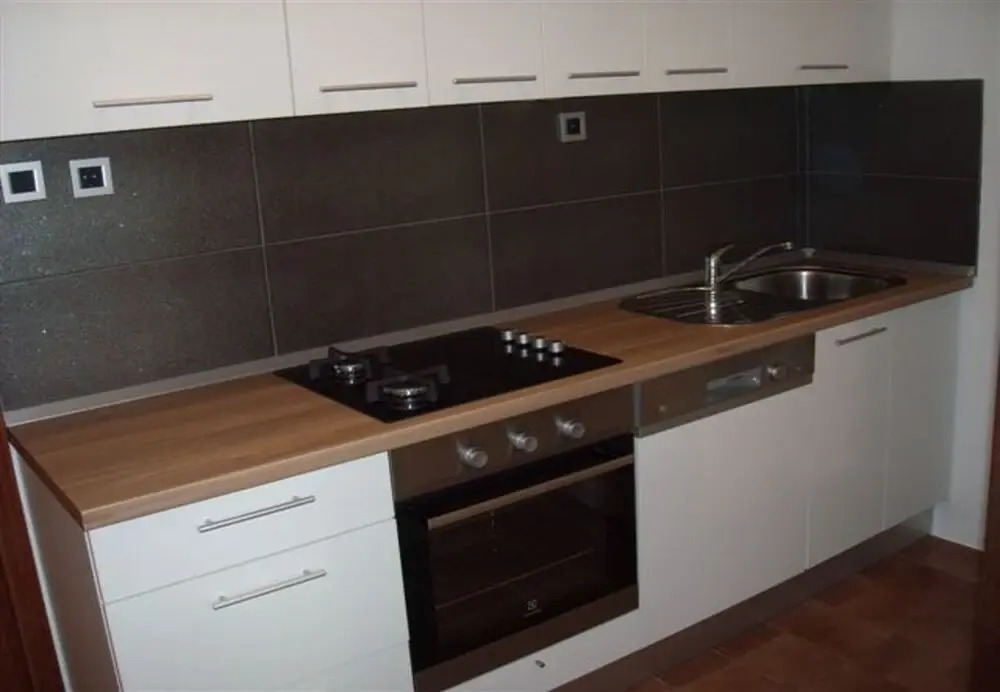Jaroje - 80m From the Beach With Parking - H
