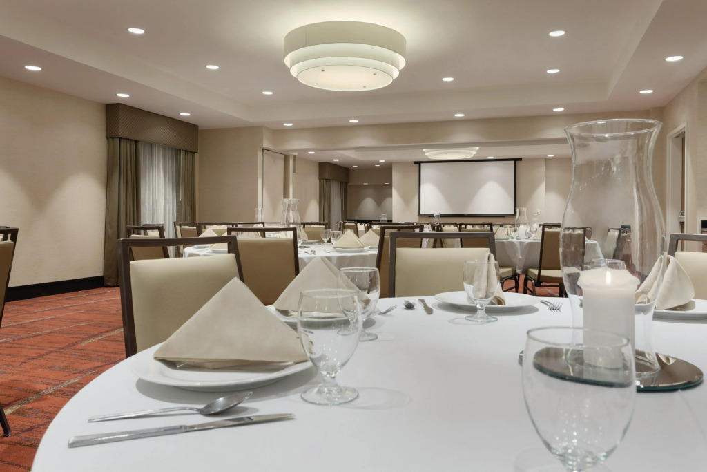 Hilton Garden Inn Falls Church