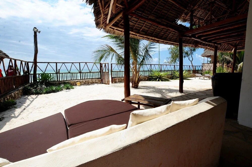 Beachfront Villa Patti ZanzibarHouses