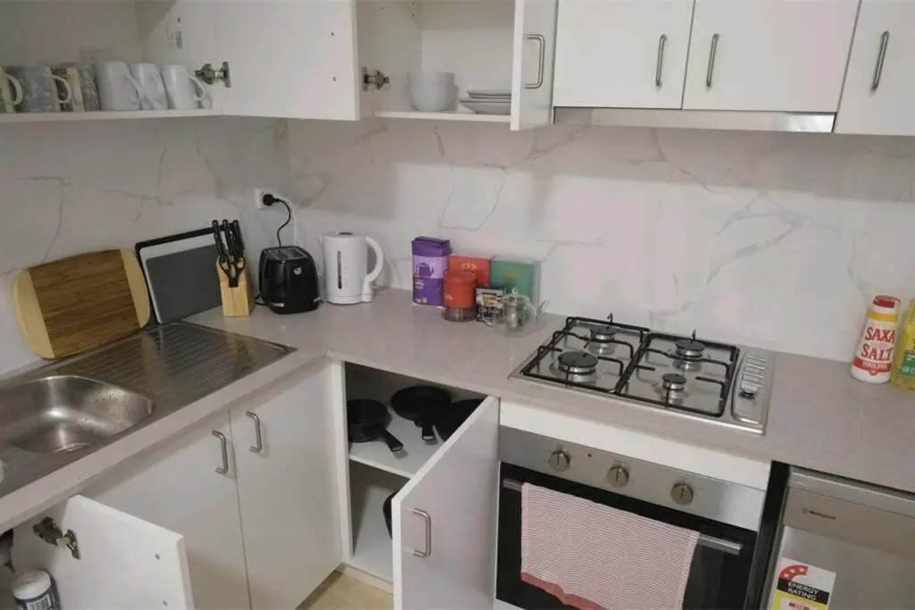 Sydney Burwood 5 Bed with 4 Bath FREE Netflix WIFI
