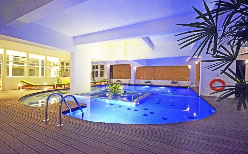 Ocean Edge Suites & Hotel Colombo