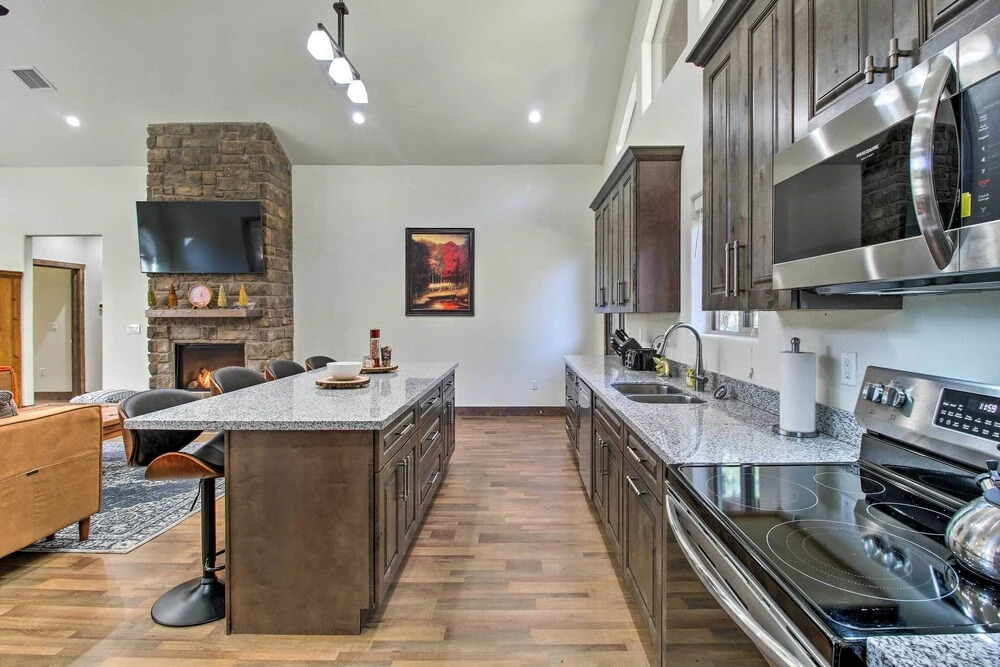 Pet-Friendly Show Low Cabin: Near Hiking