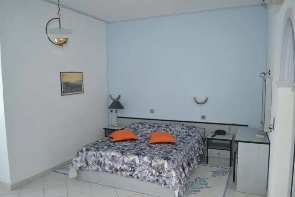 Dolphin Apartments