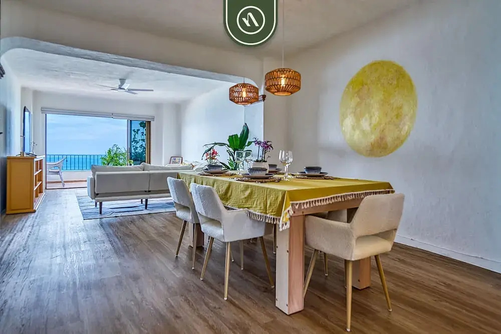 2BR Condo With Ocean View - Private Terrace