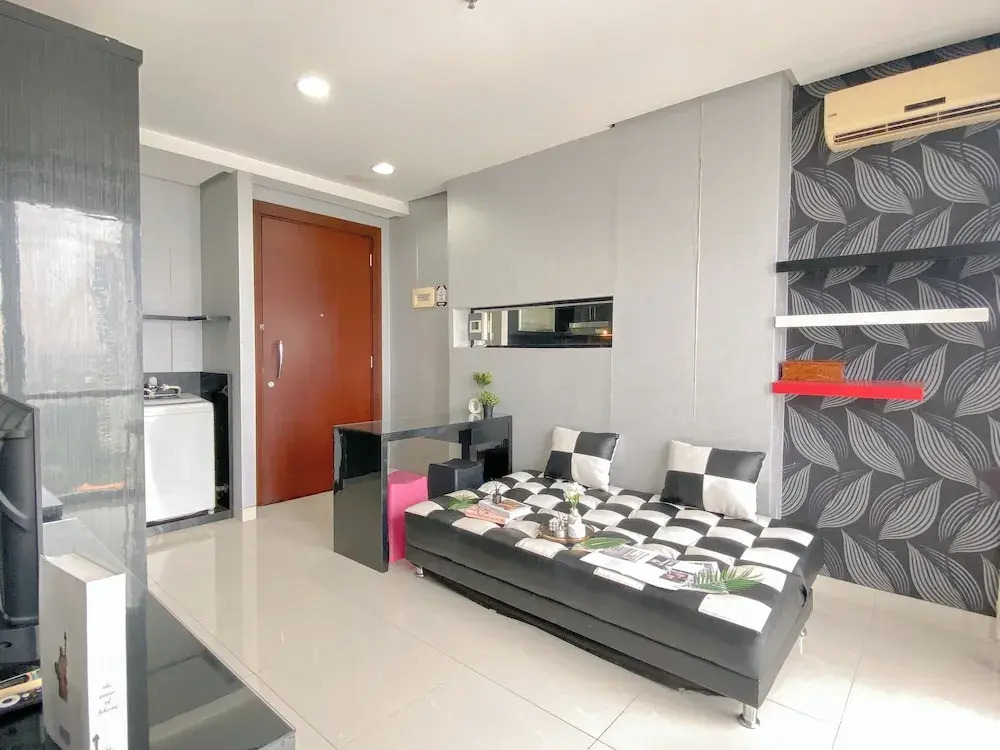 Nice And Homey Studio Apartment At Kemang Mansion