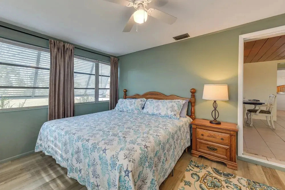 2 Mi to Manasota Key Beaches: Coastal Getaway