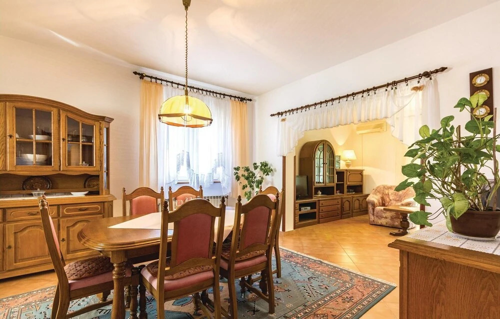 Amazing Home in Sisan With Wifi and 3 Bedrooms