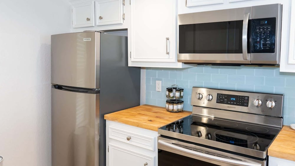 Saida 3603 - 6 Floor Gulf-front Remodel - Sleeps 8 2 Bedroom Apts