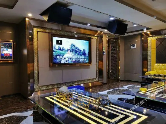 Boluo Yitian Holiday Hotel