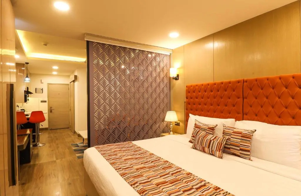 AR Suites Sohna Road