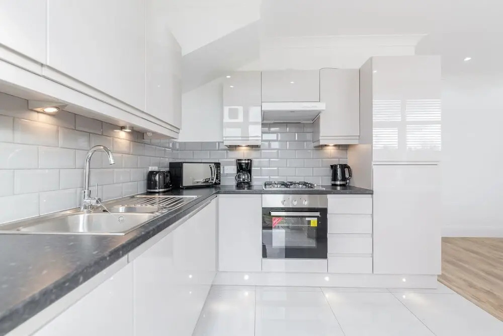 Modern & Spacious 3BR Terraced House