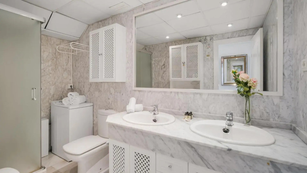 1 Bedroom Apartment, with Sea Views, in Medina Garden - Puerto Banús