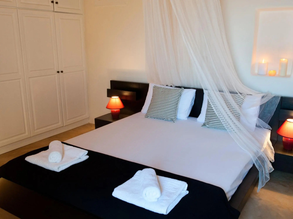 Villa in Mykonos near Agios Sostis Beach