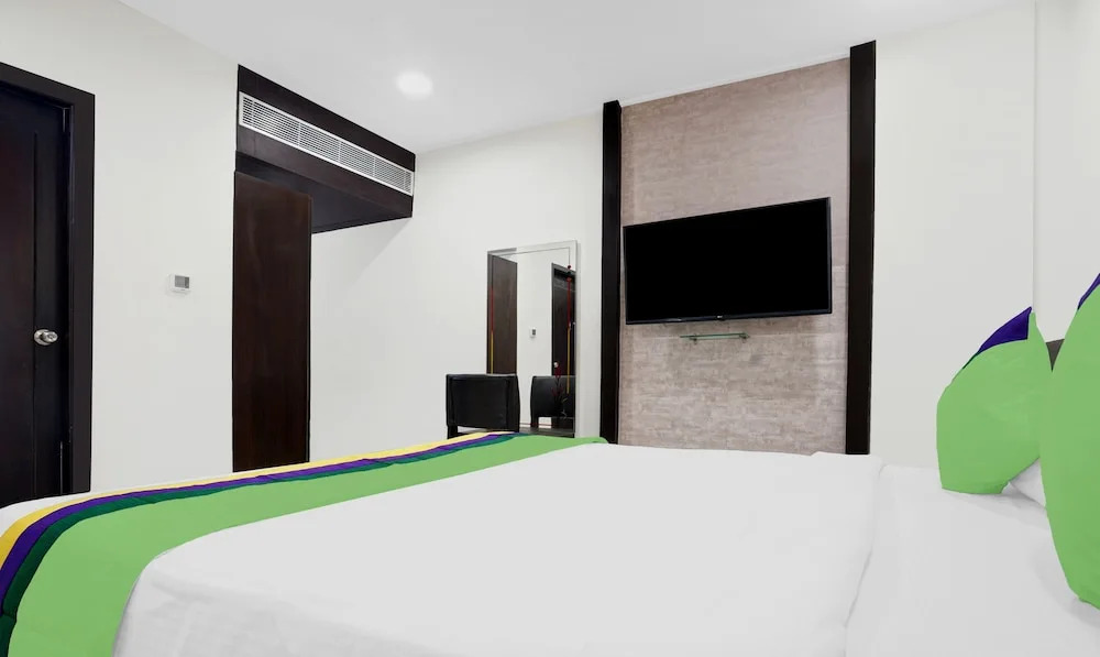 Treebo Madhuvan Grand