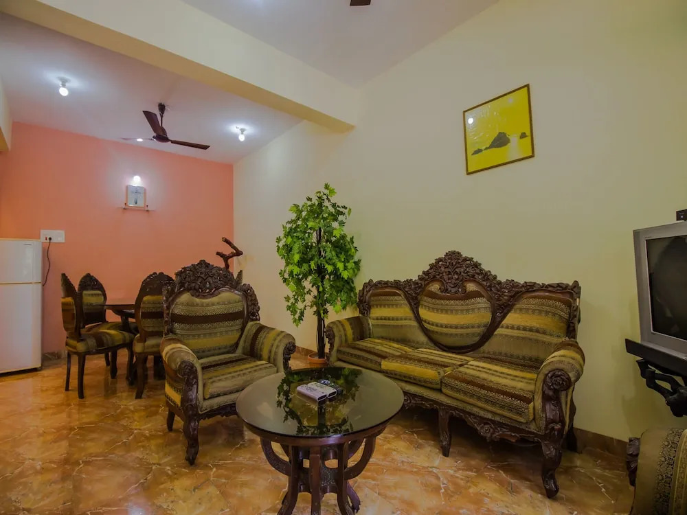 OYO 14034 Home Elegant 2BHK Miramar