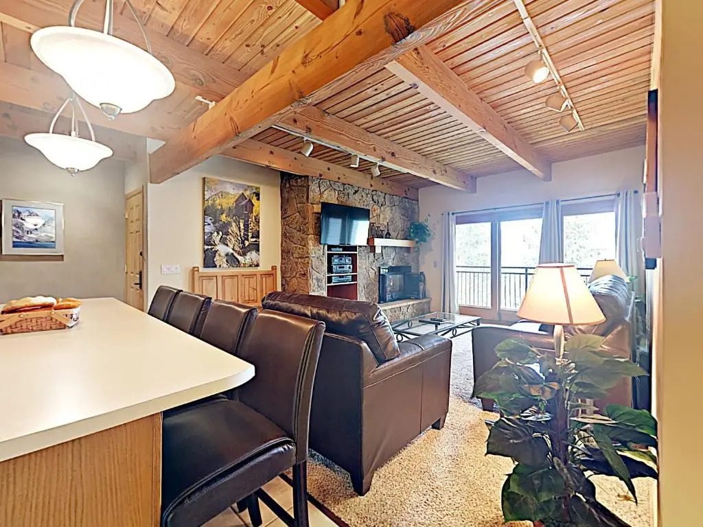 Timberline Condominiums 1 Bedroom Standard Unit B2B