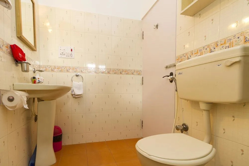 OYO Hermitage Apartments Near Sri Someshwara Swami Temple
