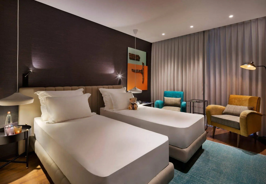 Publica Isrotel, Autograph Collection