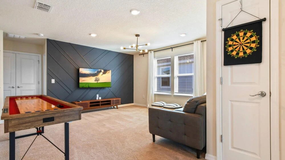 Brand New 5br Home w Pool Near Disney Area, Davenport