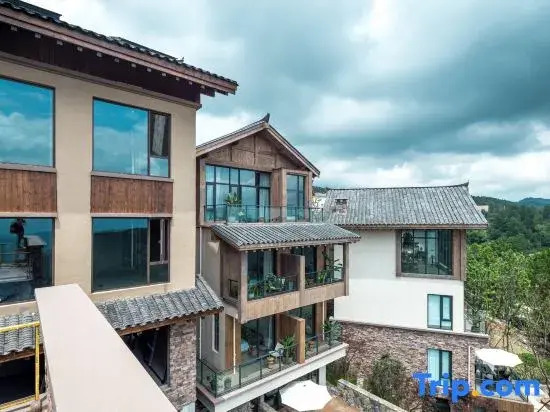Guiyuan Hilly Hotel Resort