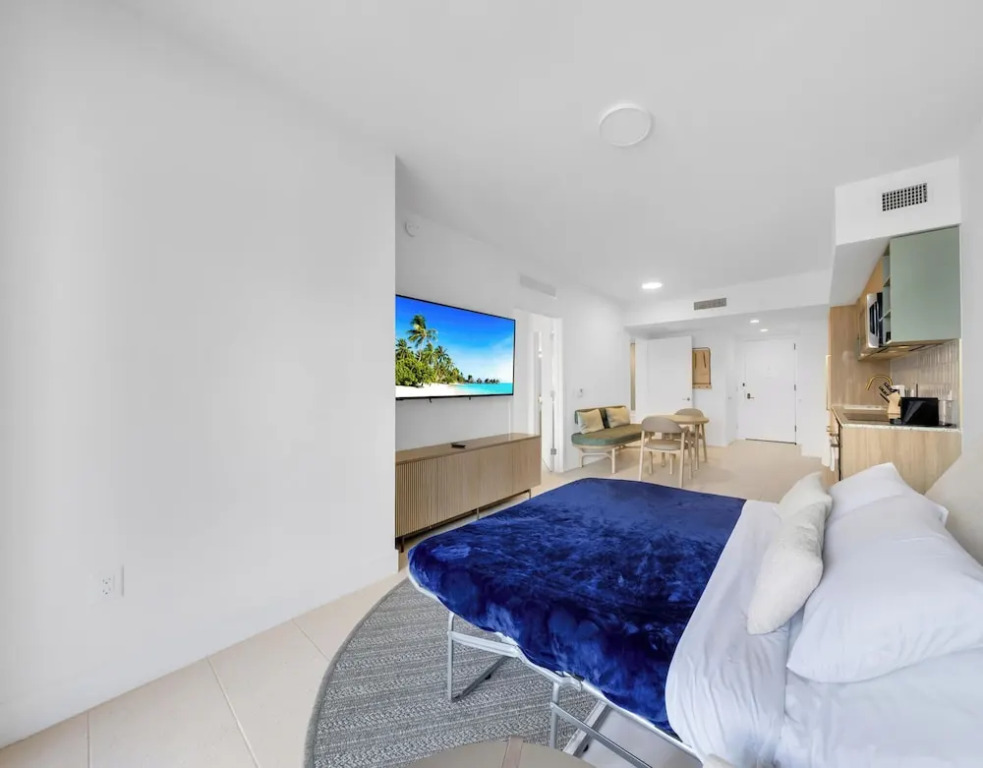 1-BD Condo in Downtown Miami - Gym