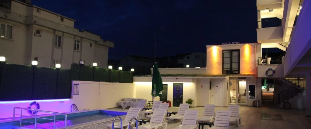 Edda Otel Suit
