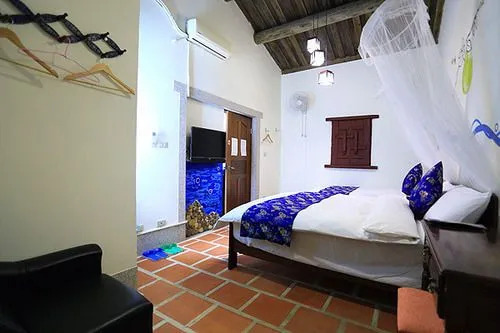 Shuang Li House