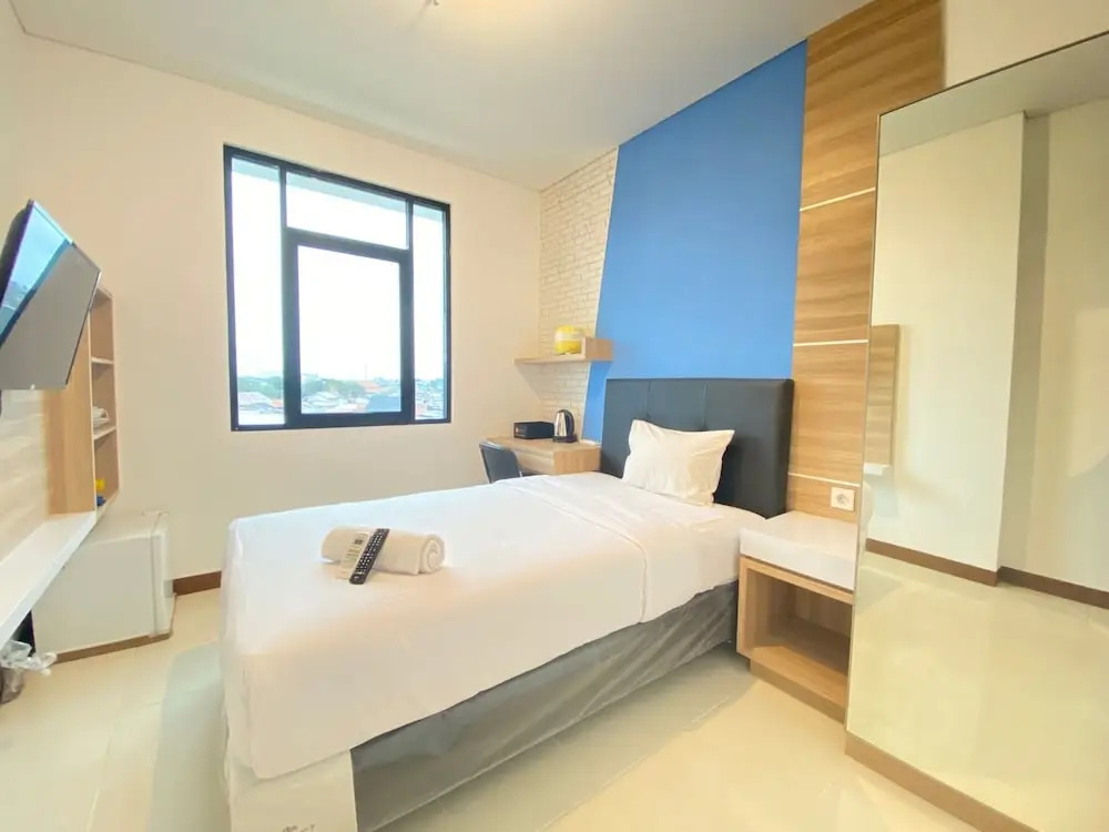 Comfortable Studio Semi Apartment at The Lodge Paskal near BINUS University