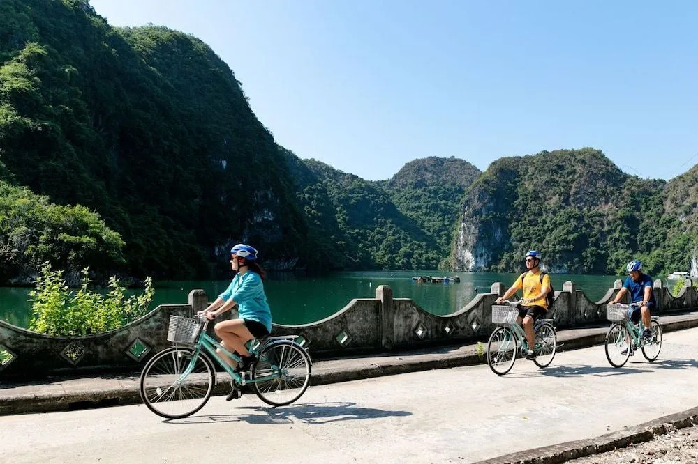 Indochine Lan Ha Bay