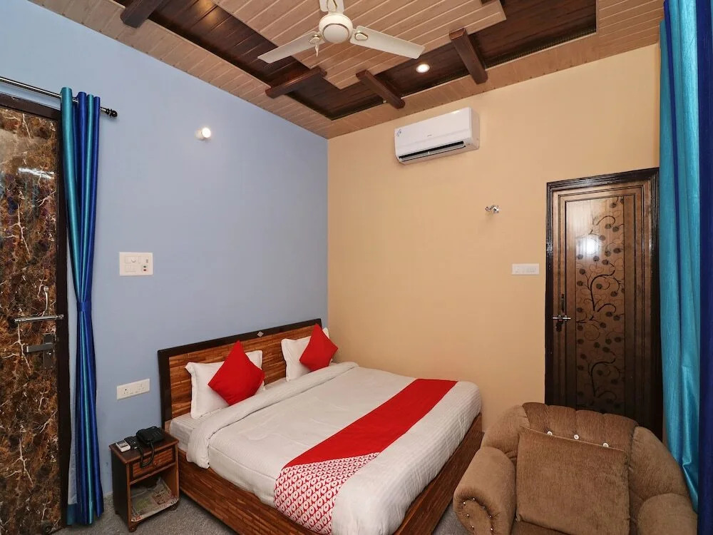 Rudraksh Hotel By OYO Rooms