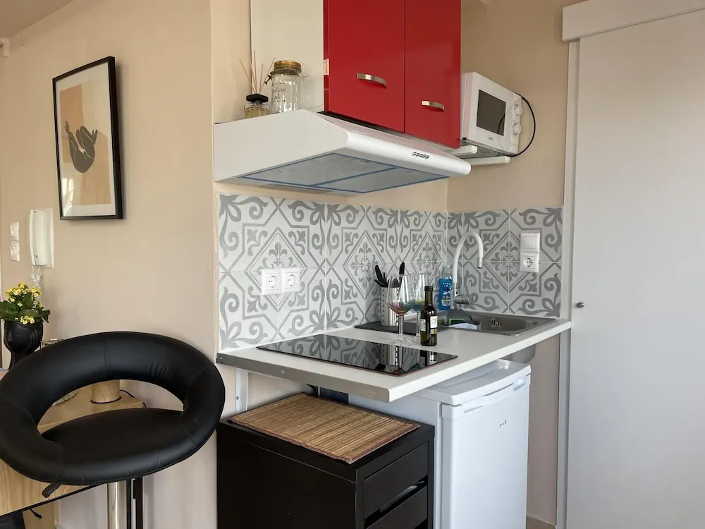 Cozy Apartment in Heart Athens Near Metro Fix 100m