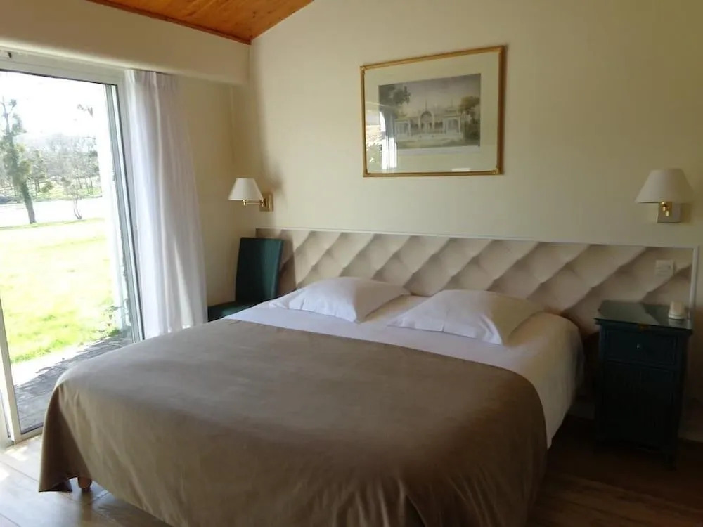 Logis Hôtel Val de Vienne