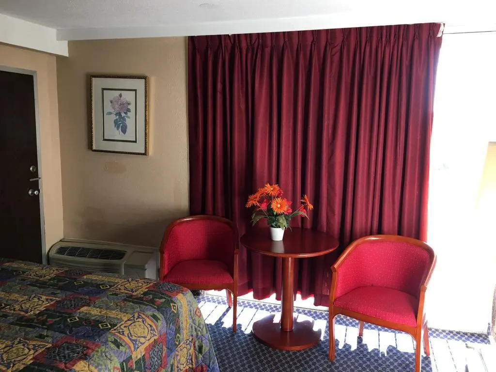 Travelodge Petersburg